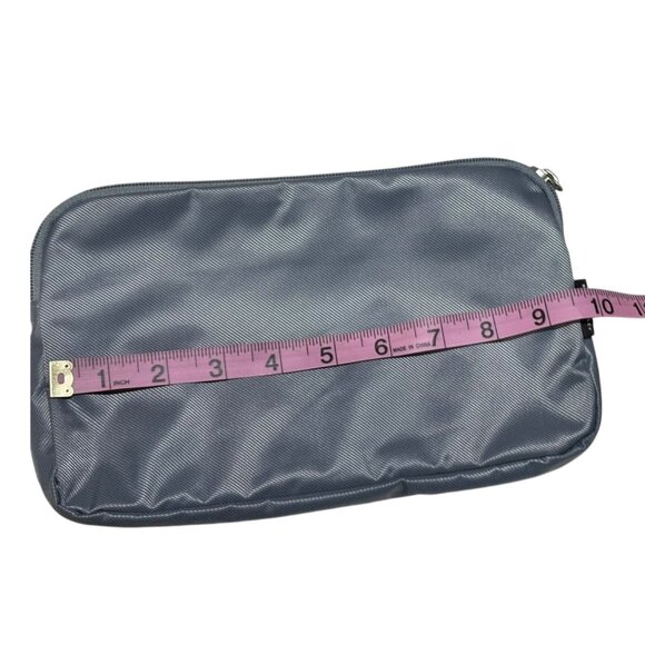 Briggs & Riley Snap On Luggage Toiletry Bag - Picture 6 of 8